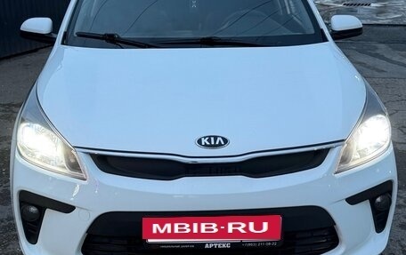 KIA Rio IV, 2019 год, 1 080 000 рублей, 2 фотография