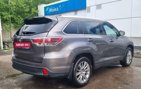 Toyota Highlander III, 2015 год, 2 890 000 рублей, 5 фотография