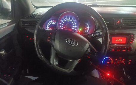 KIA Rio III рестайлинг, 2014 год, 810 000 рублей, 6 фотография