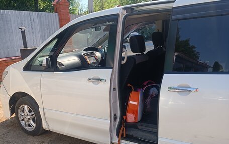 Nissan Serena IV, 2011 год, 960 000 рублей, 2 фотография