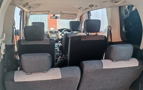 Nissan Serena IV, 2011 год, 960 000 рублей, 7 фотография