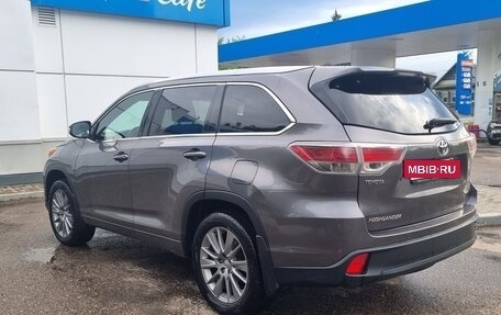 Toyota Highlander III, 2015 год, 2 890 000 рублей, 7 фотография