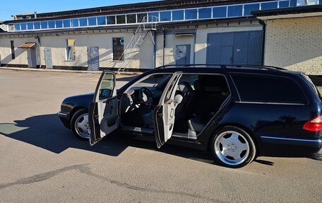 Mercedes-Benz E-Класс, 2003 год, 900 000 рублей, 5 фотография