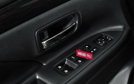 Mitsubishi Outlander III рестайлинг 3, 2018 год, 2 450 000 рублей, 10 фотография