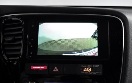 Mitsubishi Outlander III рестайлинг 3, 2018 год, 2 450 000 рублей, 17 фотография
