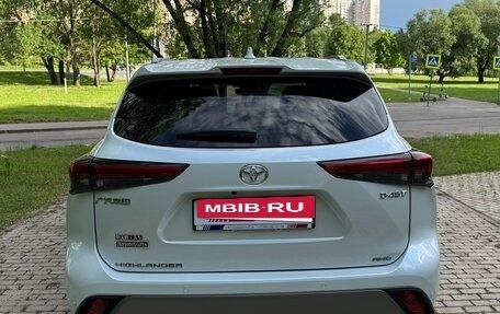 Toyota Highlander, 2026 год, 5 177 000 рублей, 8 фотография