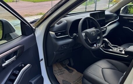 Toyota Highlander, 2026 год, 5 177 000 рублей, 19 фотография