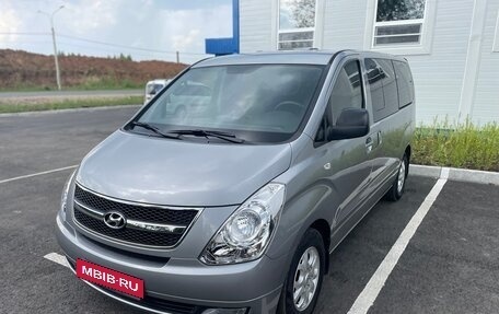Hyundai Grand Starex Grand Starex I рестайлинг 2, 2012 год, 1 950 000 рублей, 4 фотография