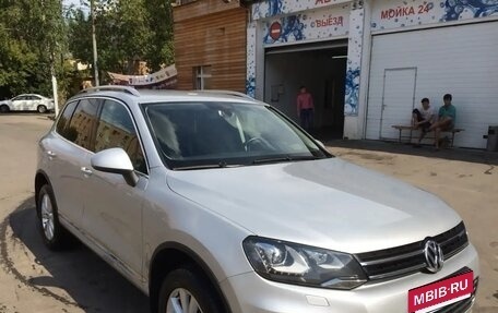 Volkswagen Touareg III, 2010 год, 2 499 000 рублей, 3 фотография