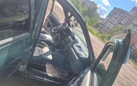 Renault Symbol I, 2002 год, 240 000 рублей, 29 фотография
