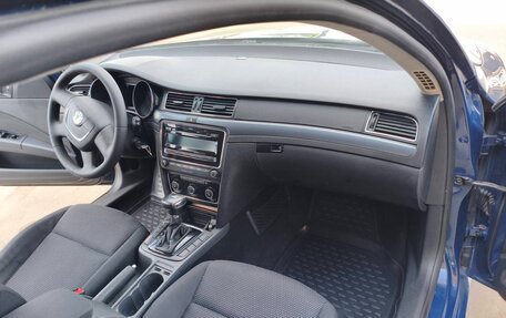 Skoda Superb III рестайлинг, 2010 год, 800 000 рублей, 39 фотография