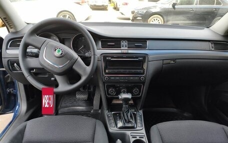 Skoda Superb III рестайлинг, 2010 год, 800 000 рублей, 32 фотография