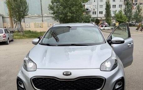 KIA Sportage IV рестайлинг, 2019 год, 2 200 000 рублей, 1 фотография