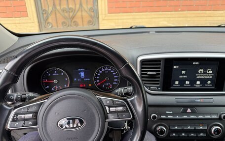 KIA Sportage IV рестайлинг, 2019 год, 2 200 000 рублей, 2 фотография