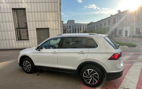 Volkswagen Tiguan II, 2018 год, 2 250 000 рублей, 10 фотография