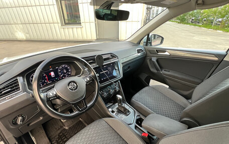 Volkswagen Tiguan II, 2018 год, 2 250 000 рублей, 14 фотография
