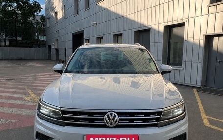 Volkswagen Tiguan II, 2018 год, 2 250 000 рублей, 5 фотография