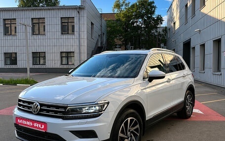 Volkswagen Tiguan II, 2018 год, 2 250 000 рублей, 4 фотография