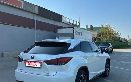 Lexus RX IV рестайлинг, 2021 год, 5 190 000 рублей, 3 фотография