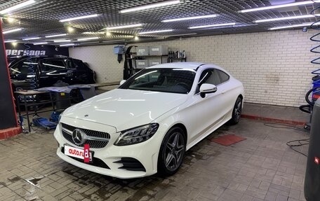 Mercedes-Benz C-Класс, 2018 год, 3 750 000 рублей, 2 фотография