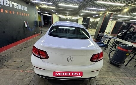 Mercedes-Benz C-Класс, 2018 год, 3 750 000 рублей, 6 фотография