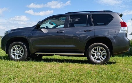 Toyota Land Cruiser Prado 150 рестайлинг 2, 2010 год, 3 350 000 рублей, 3 фотография