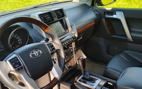 Toyota Land Cruiser Prado 150 рестайлинг 2, 2010 год, 3 350 000 рублей, 7 фотография