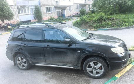 Mitsubishi Outlander III рестайлинг 3, 2006 год, 470 000 рублей, 2 фотография