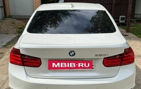 BMW 3 серия, 2014 год, 1 800 000 рублей, 8 фотография