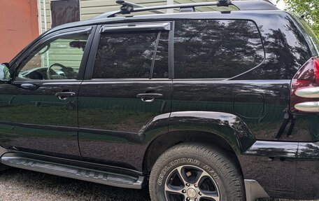 Toyota Land Cruiser Prado 120 рестайлинг, 2008 год, 2 800 000 рублей, 12 фотография