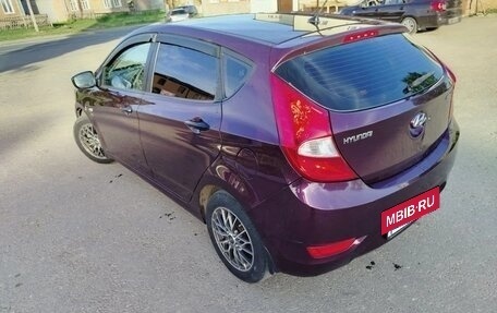Hyundai Solaris II рестайлинг, 2012 год, 750 000 рублей, 4 фотография
