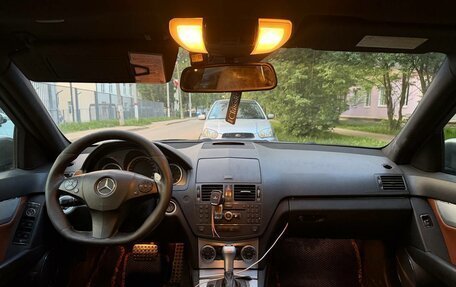 Mercedes-Benz C-Класс, 2008 год, 800 000 рублей, 7 фотография