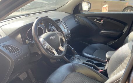 Hyundai ix35 I рестайлинг, 2013 год, 1 000 000 рублей, 8 фотография