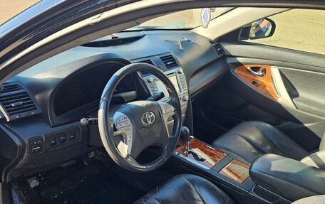 Toyota Camry, 2010 год, 750 000 рублей, 4 фотография