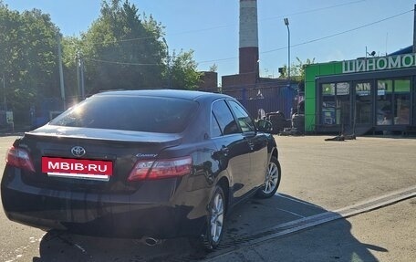 Toyota Camry, 2010 год, 750 000 рублей, 3 фотография