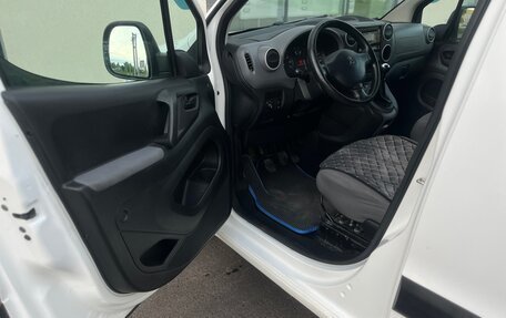Peugeot Partner II рестайлинг 2, 2013 год, 580 000 рублей, 17 фотография
