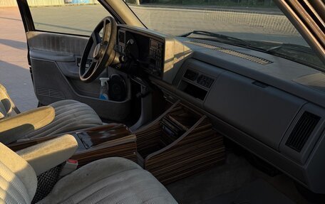 Chevrolet Suburban VIII, 1993 год, 2 450 000 рублей, 5 фотография