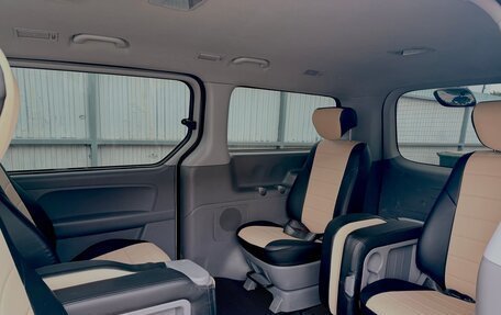 Hyundai Grand Starex Grand Starex I рестайлинг 2, 2009 год, 1 700 000 рублей, 10 фотография