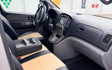 Hyundai Grand Starex Grand Starex I рестайлинг 2, 2009 год, 1 700 000 рублей, 8 фотография