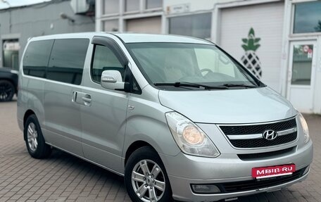 Hyundai Grand Starex Grand Starex I рестайлинг 2, 2009 год, 1 700 000 рублей, 2 фотография