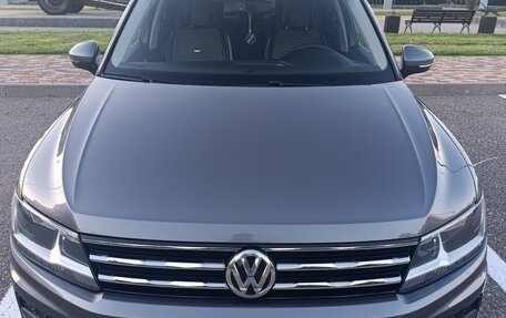 Volkswagen Tiguan II, 2021 год, 2 890 000 рублей, 1 фотография