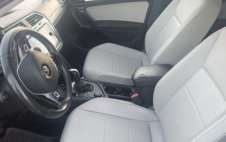 Volkswagen Tiguan II, 2021 год, 2 890 000 рублей, 8 фотография