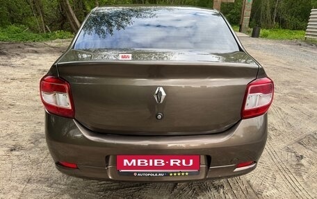 Renault Logan II, 2018 год, 1 000 000 рублей, 4 фотография