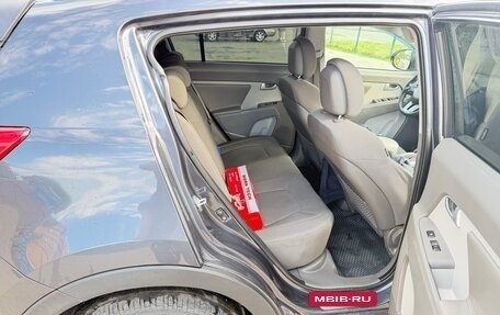 KIA Sportage III, 2011 год, 900 000 рублей, 20 фотография