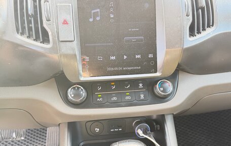 KIA Sportage III, 2011 год, 900 000 рублей, 30 фотография