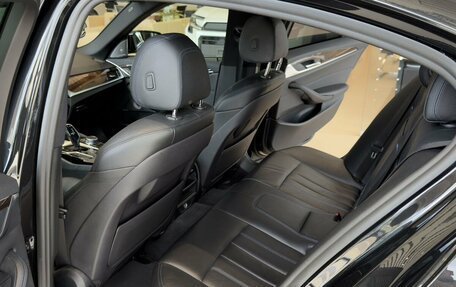 BMW 5 серия, 2018 год, 3 450 000 рублей, 15 фотография