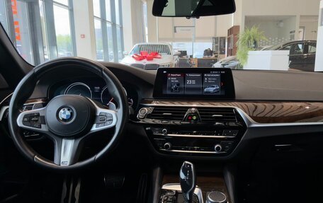 BMW 5 серия, 2018 год, 3 450 000 рублей, 9 фотография