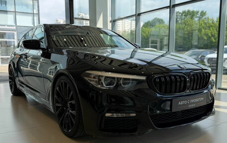 BMW 5 серия, 2018 год, 3 450 000 рублей, 3 фотография