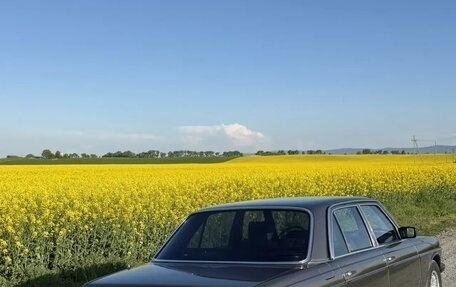 Mercedes-Benz W123, 1982 год, 2 100 000 рублей, 5 фотография