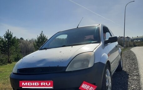Ford Fiesta, 2005 год, 250 000 рублей, 4 фотография